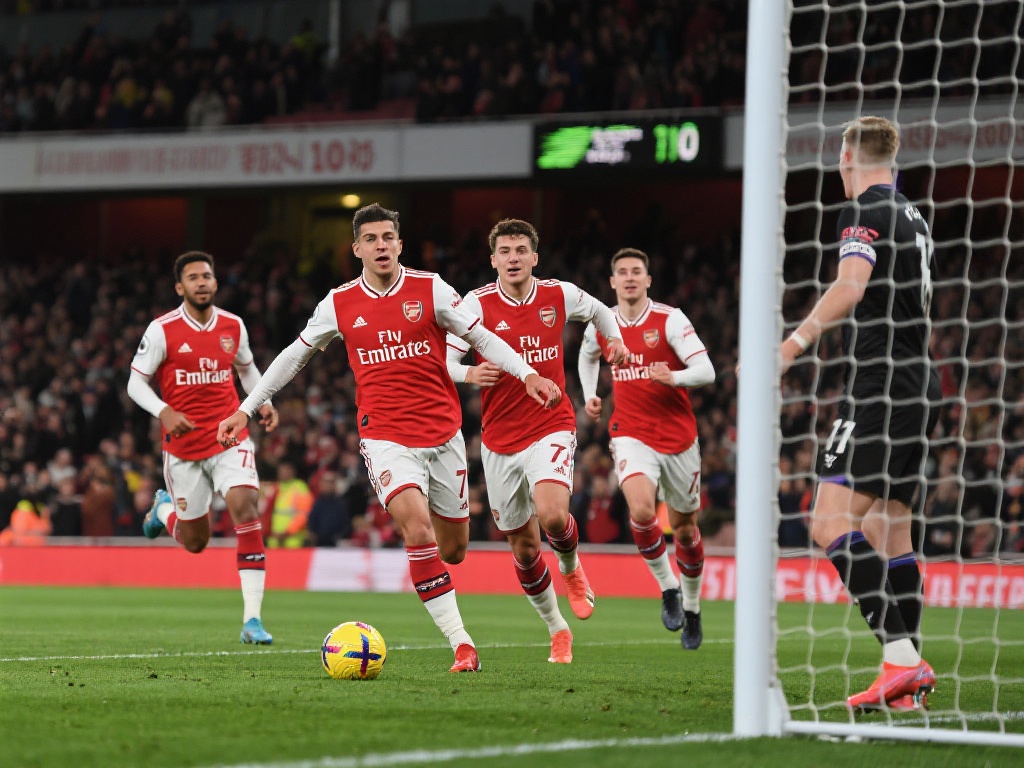 欧冠7-1狂屠！阿森纳差点进10球，112年豪门惨遭羞辱